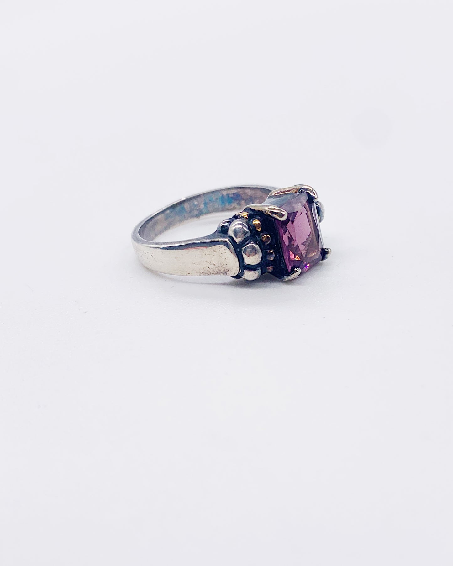 AMETHYST DROP BAND
