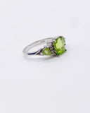 PERIDOT BLOCK RING • Sz 7