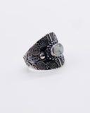 MOONSTONE SWIRL RING ⋄ Size 6