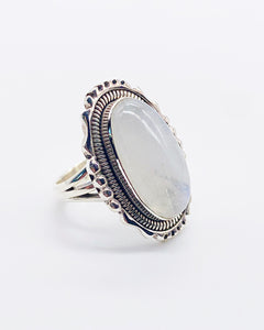 MOONSTONE STATEMENT RING ⋄ Size 7