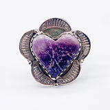 CHEVRON AMETHYST HEART STERLING SILVER RING ⋄ SIZE 7