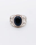 ONYX SWIRL BAND ⋄ Size 8.5
