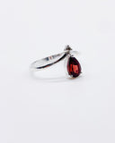 GARNET V RING ⋄ Size 9