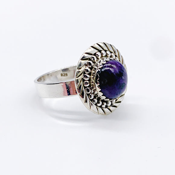 CHAROITE SHIELD RING ⋄ Size 8