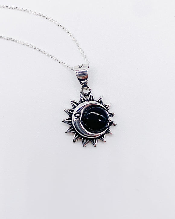ONYX ECLIPSE NECKLACE