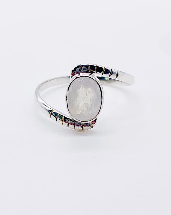MOONSTONE WRAP RING ⋄ Size 8.25
