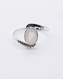 MOONSTONE WRAP RING ⋄ Size 8.25