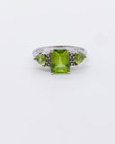 PERIDOT BLOCK RING • Sz 7