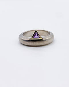 AMETHYST TRIANGLE RING • Sz 9