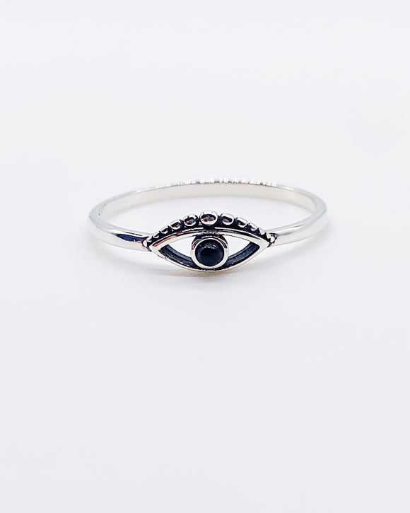 ONYX EYE RING ⋄ Size 9.75