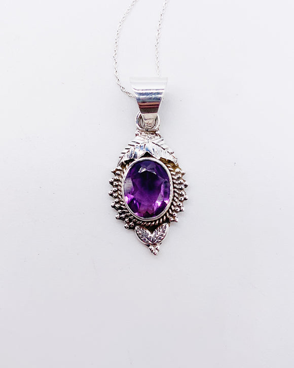 AMETHYST LEAF NECKLACE