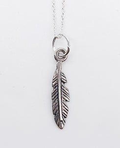 FEATHER NECKLACE