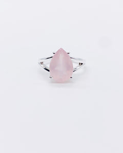 ROSE QUARTZ DROP RING ⋄ Size 5