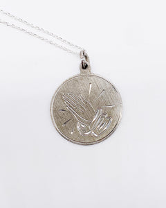 PRAYING HANDS MEDAL NECKLACE