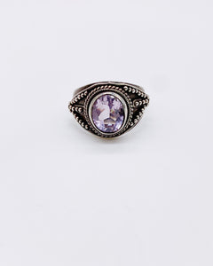 LILAC AMETHYST EYE RING • Sz 7