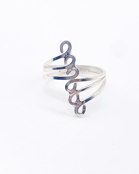 LOOP WRAP RING ⋄ Size 8.25