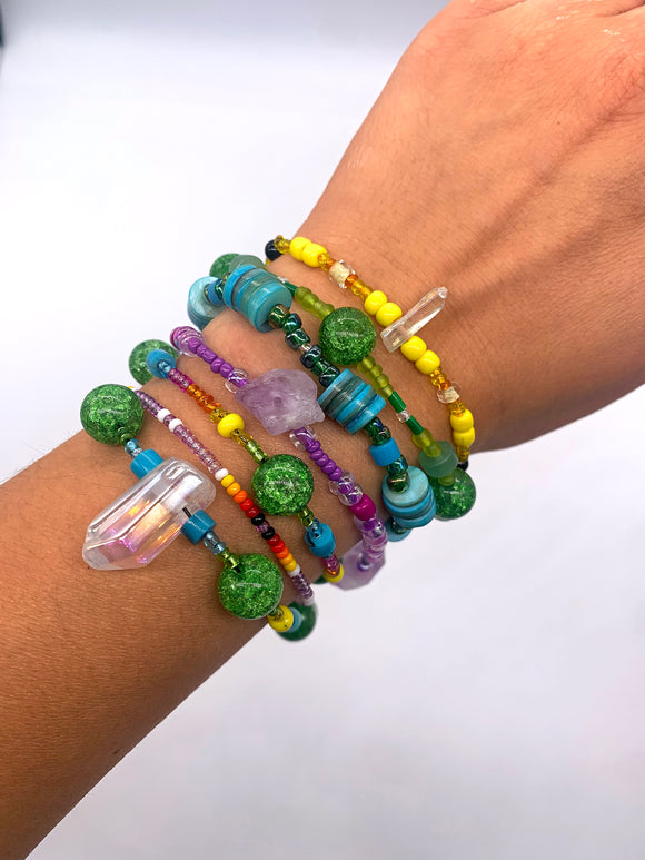 GEMSTONE CRYSTAL BEAD BRACELET