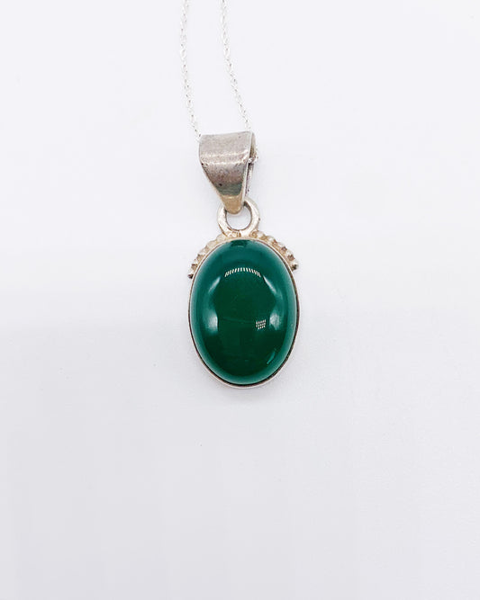 GREEN ONYX NECKLACE