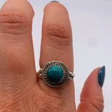 ROUND GREEN AGATE RING ⋄ Size 7.25