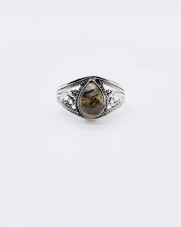 LABRADORITE DROP RING ⋄ Size 10