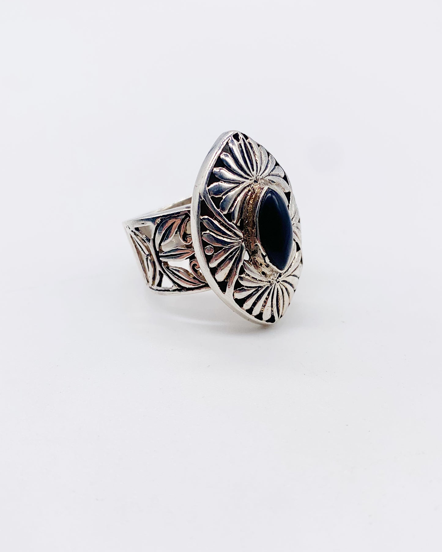 ONYX MARQUISE DOME RING