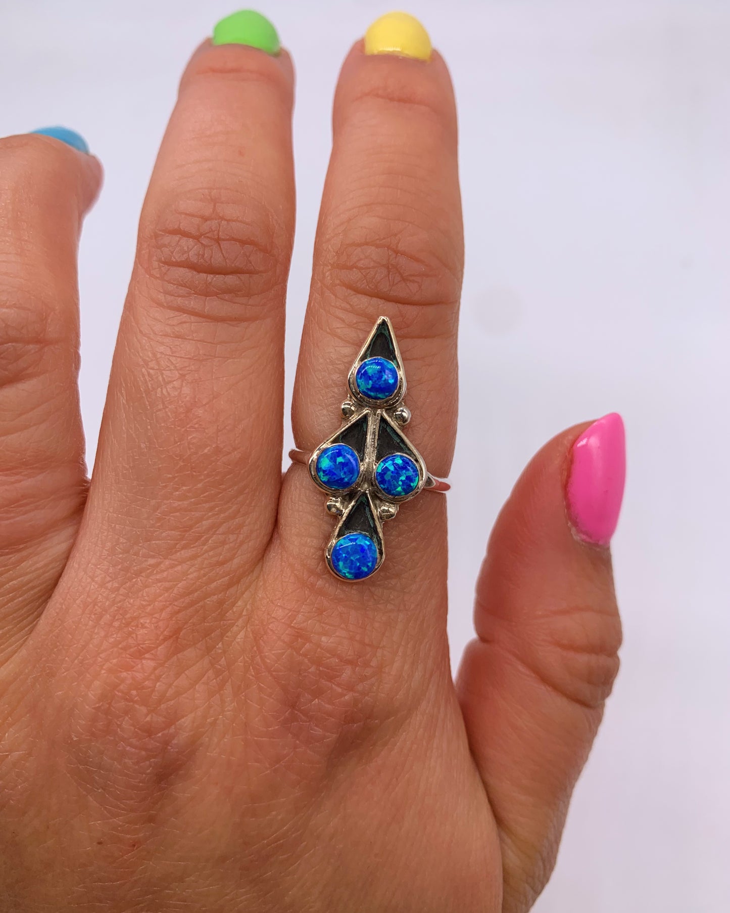 BLUE OPAL POINT RING