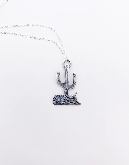 HAPPY TRAILS NECKLACE